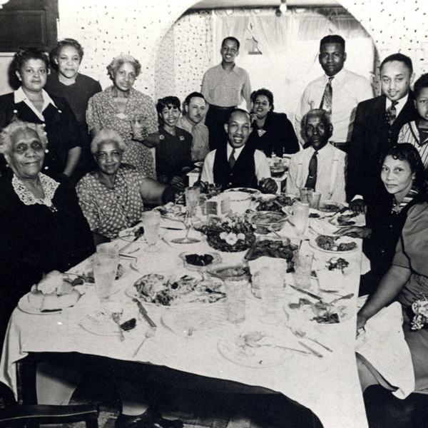 “Pike Family Reunion”, Katherine G. Lederer Ozarks African American History Collection. Courtesy of Department of Special Collections and Archives, Missouri State University.